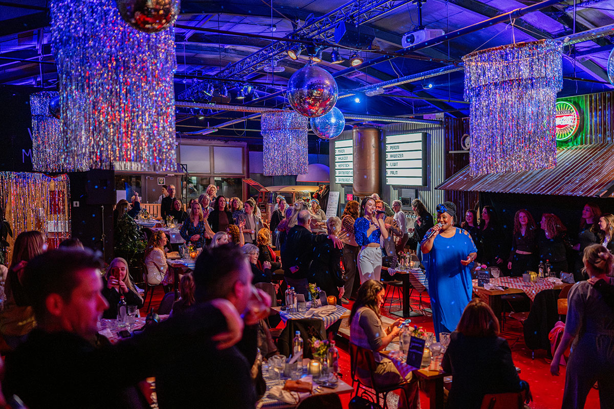 Hero - Abba Dinnershow